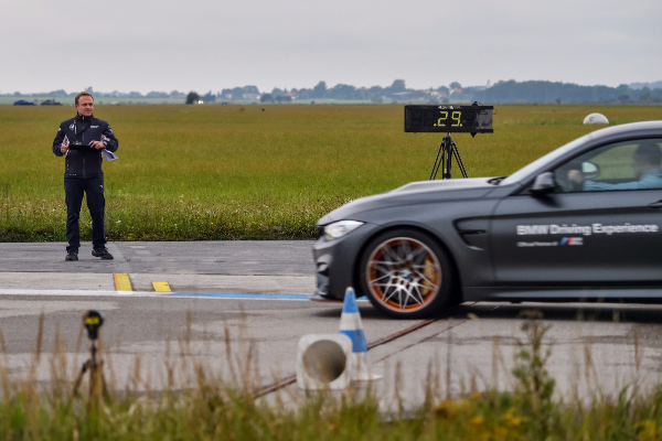 40-godina-bmw-i-mini-driving-experience-programa