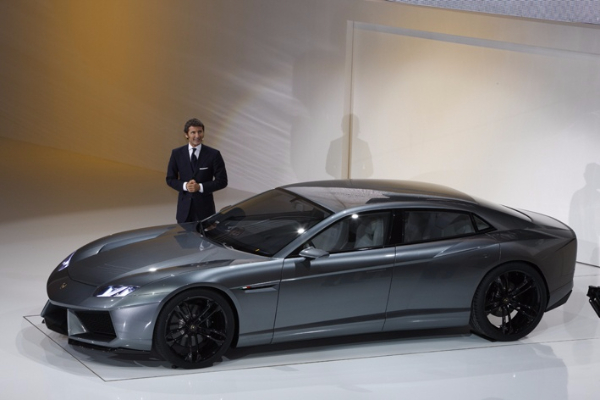 estoque-performanse-i-izdrzljivost-u-jednom-automobilu