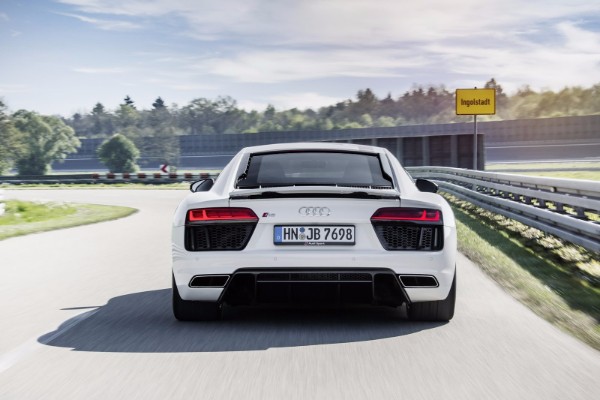 ogranicena-linija-audi-r8-v10-rws-superautomobila-