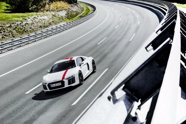 ogranicena-linija-audi-r8-v10-rws-superautomobila-