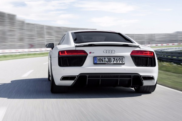 ogranicena-linija-audi-r8-v10-rws-superautomobila-