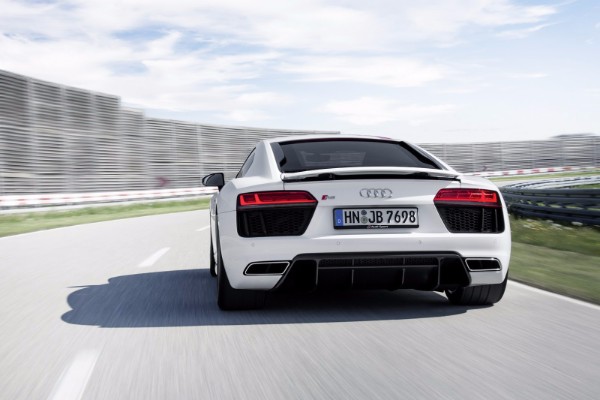 ogranicena-linija-audi-r8-v10-rws-superautomobila-