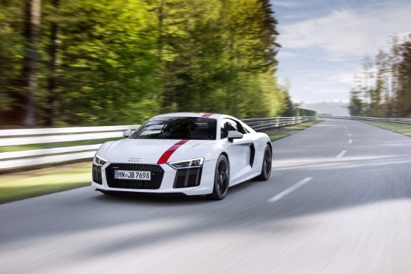 ogranicena-linija-audi-r8-v10-rws-superautomobila-