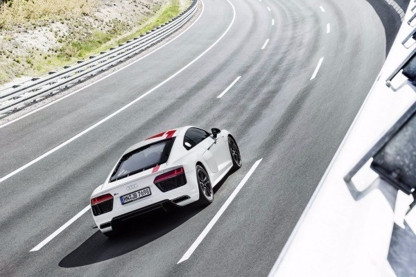 ogranicena-linija-audi-r8-v10-rws-superautomobila-