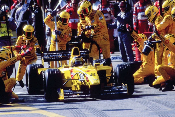 1999-jordan-f1-predstavlja-zlatnu-eru-najbrzeg-cirkusa