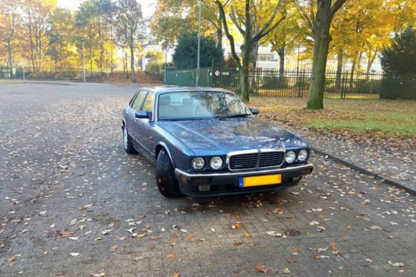 posebna-linija-elegantnih-jaguar-xjr-modela