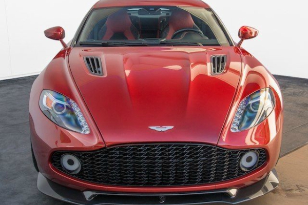 jedva-vozeni-vanquish-zagato-vredan-svake-pare