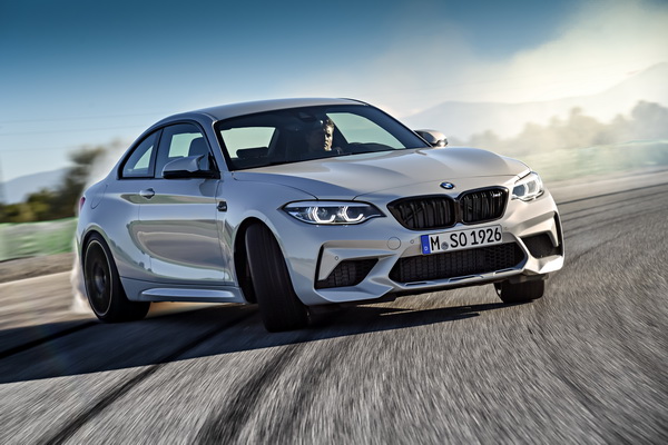 sada-i-zvanicno-bmw-m2-competiton