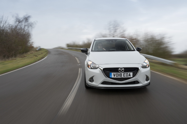 mazda2-dobija-sport-black-limited-edition