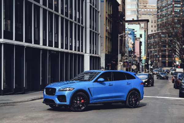 jaguar-predstavlja-f-pace-svr-sa-542-ks-