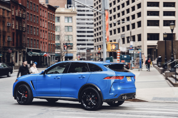 jaguar-predstavlja-f-pace-svr-sa-542-ks-