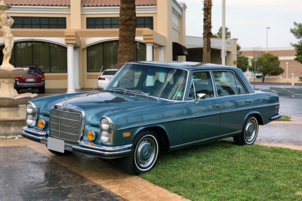 kraljeva-kocija-1971-mercedes-benz-280-sel