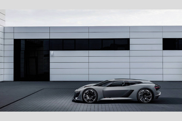 audi-pb18-e-tron-koncept-predstavlja-vozacki-model-buducnosti