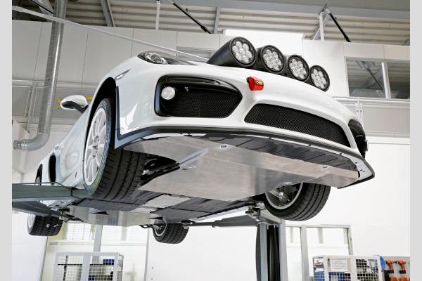 Porsche predstavlja moćni Cayman GT4 Clubsport Rallye koncept