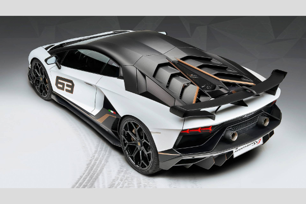 lamborghini-aventador-svj-stize-direktno-iz-dubina-pakla