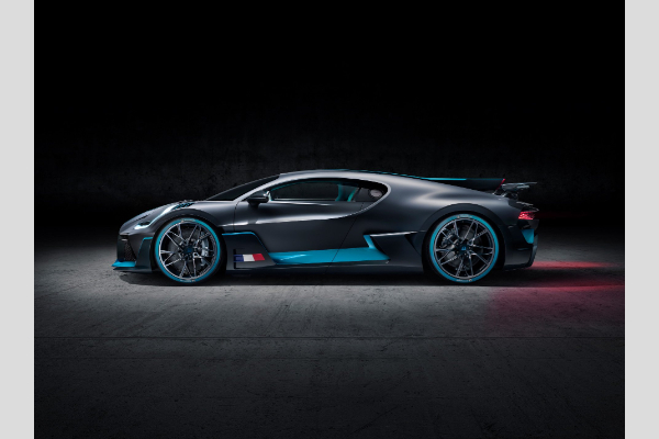 bugatti-divo-debituje-sa-1500-ks-i-40-jedinica