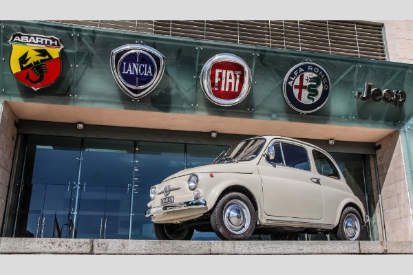 originalni-fiat-500-bice-predstavljen-u-muzeju-umetnosti