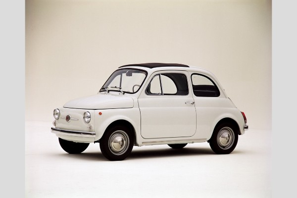 originalni-fiat-500-bice-predstavljen-u-muzeju-umetnosti