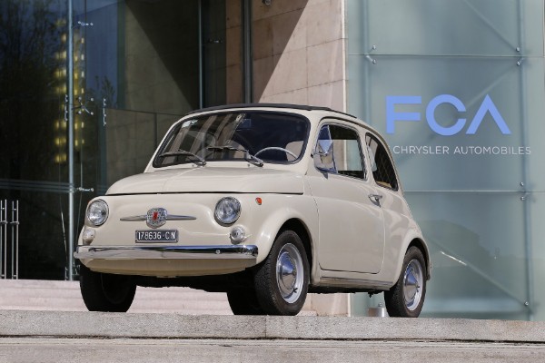 originalni-fiat-500-bice-predstavljen-u-muzeju-umetnosti