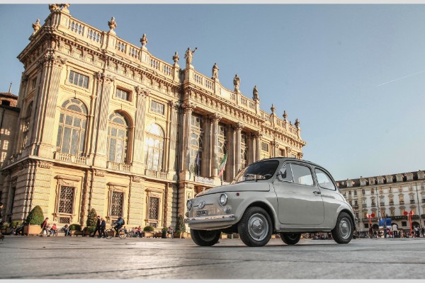 originalni-fiat-500-bice-predstavljen-u-muzeju-umetnosti