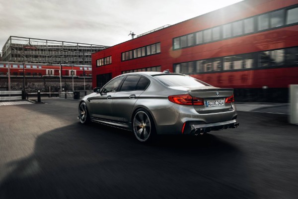 ac-schnitzer-priprema-neverovatni-bmw-m5-za-esen