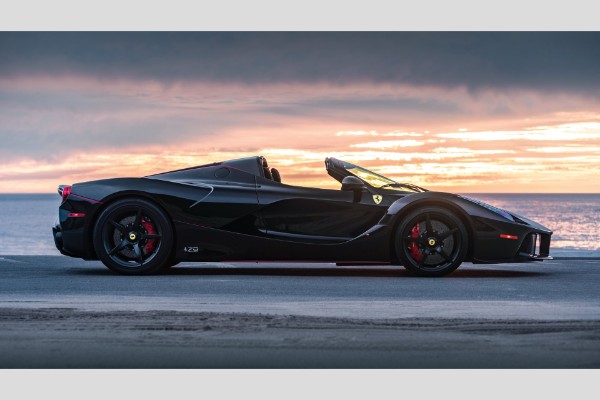 ferrari-laferrari-dostize-do-85-miliona-dolara-na-aukciji