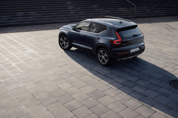 xc40-debituje-sa-prvim-trocilindrasem-kompanije-volvo