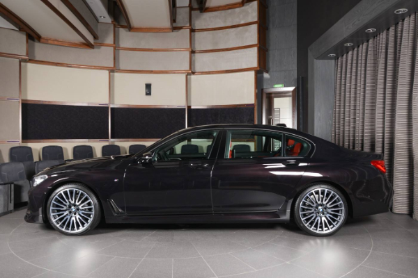 bmw-730li-u-ruby-black-metalik-izdanju