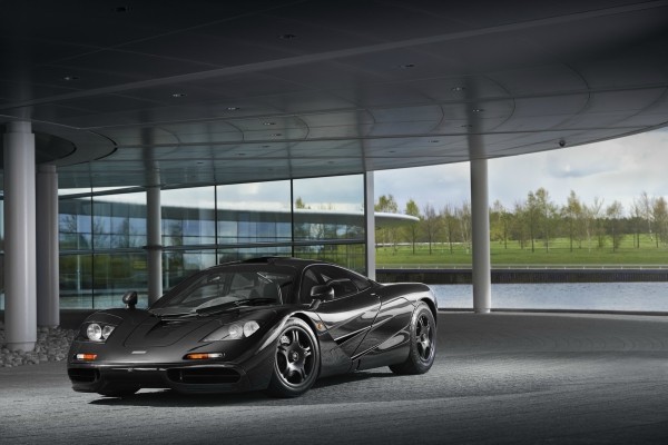 neverovatni-mclaren-f1-sa-cenom-od-25-miliona-dolara-