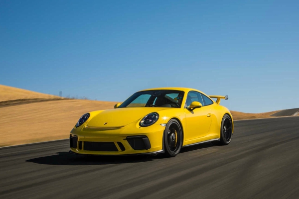 porsche-911-gt3-ostaje-veran-manualnom-menjacu-i-motoru-sa-unutrasnjim-sagorevanjem