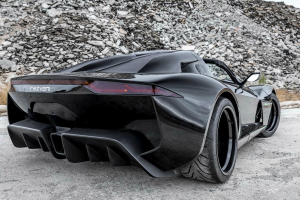 rezvani-beast-alpha-x-blackbird-model-dobio-je-ime-po-avionu-i-700-ks