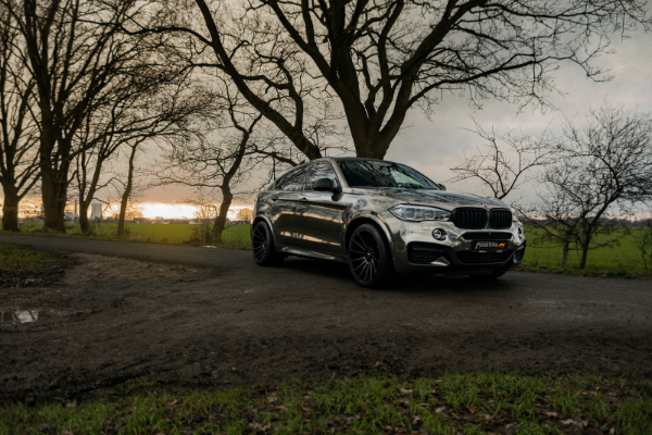 hamann-bmw-x6-m50d-poseduje-blistavu-karoseriju-i-443-ks