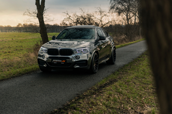 hamann-bmw-x6-m50d-poseduje-blistavu-karoseriju-i-443-ks