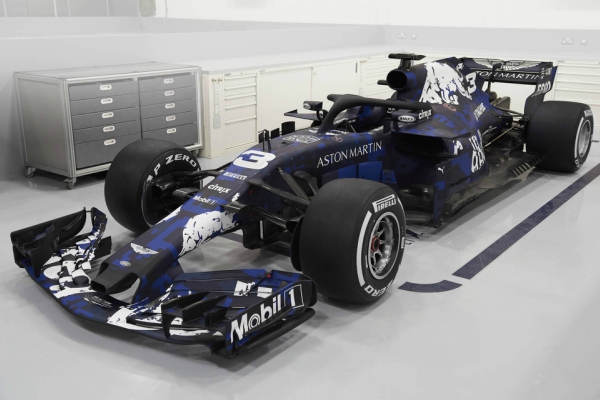 aston-martin-red-bull-racing-otkriva-novu-test-liveriju-