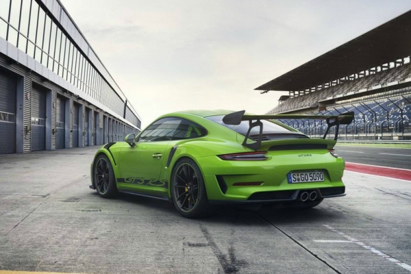 911-gt3-rs-dobija-novo-lice-i-dodatnu-snagu