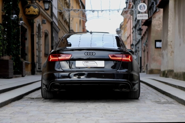 predstavljamo-rs6-sedan-model-koji-audi-nikada-nije-napravio