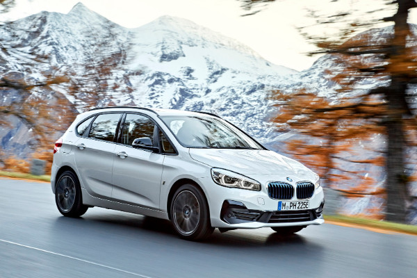 predstavljanje-osvezenih-linija-bmw-2-series-active-i-gran-tourer