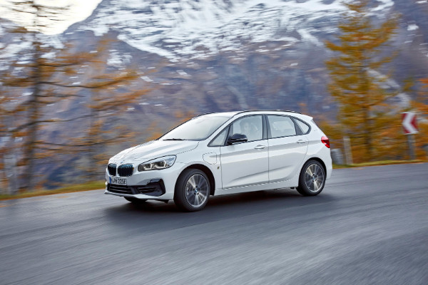 predstavljanje-osvezenih-linija-bmw-2-series-active-i-gran-tourer