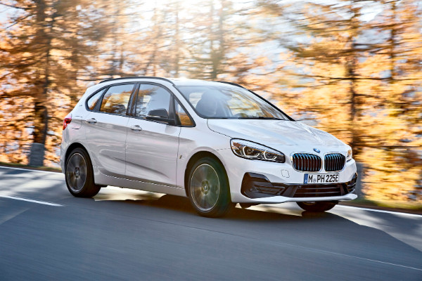 predstavljanje-osvezenih-linija-bmw-2-series-active-i-gran-tourer