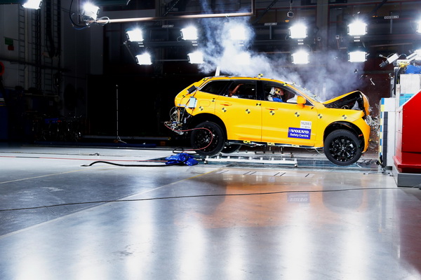 volvo-xc60-najbezbednije-vozilo-u-ukupnom-poretku-na-euro-ncap-testovima