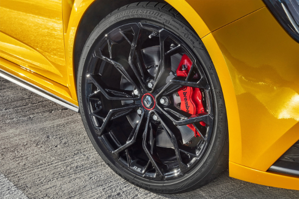 novi-detalji-modela-renault-megane-rs