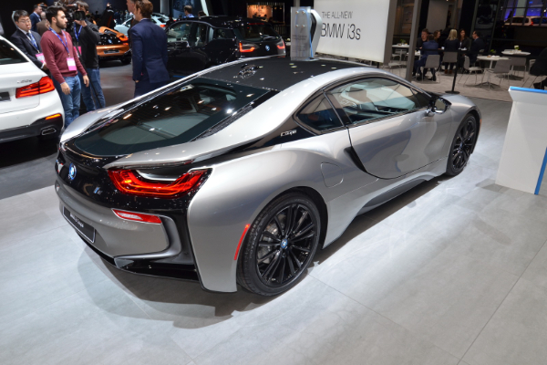 novi-bmw-i8-roadster-na-sajmu-u-detroitu