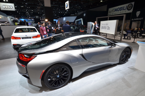 novi-bmw-i8-roadster-na-sajmu-u-detroitu