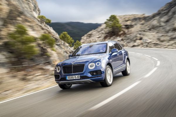 2019-bentley-bentayga-v8-dolazi-sa-550-ks