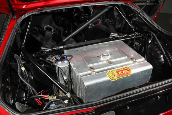 brzi-od-bugatti-modela-nissan-300zx-