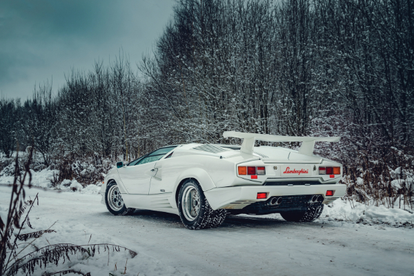 posetite-pariz-i-postanite-vlasnik-klasicnih-lamborghini-modela