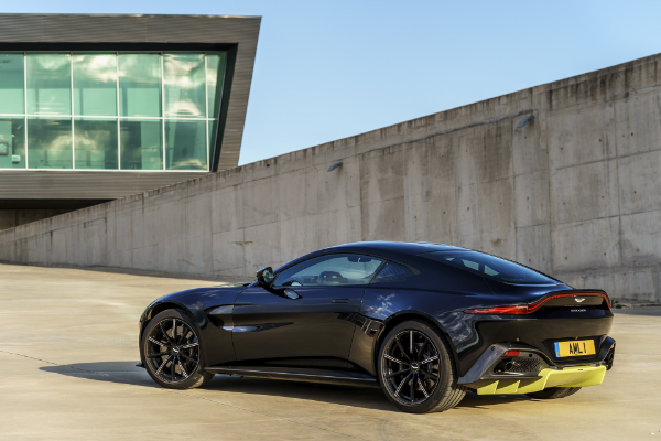 Aston Martin će vratiti manuelne Vantage modele