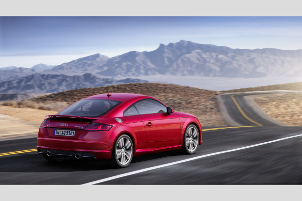 2019-audi-tt-dobija-redizajnirani-izgled-pred-dve-decenije-postojanja