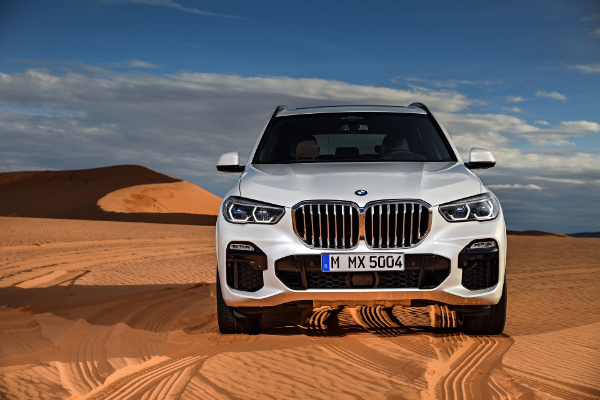 2019-bmw-x5-postaje-bolji-i-veci-kako-bi-se-borio-sa-gle-linijom