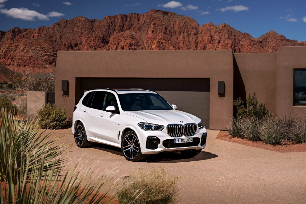 2019-bmw-x5-postaje-bolji-i-veci-kako-bi-se-borio-sa-gle-linijom